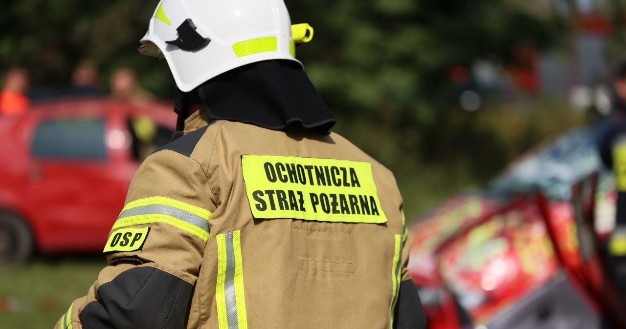 Pożar zakładu stolarskiego w Śląskiem. Konieczna ewakuacja