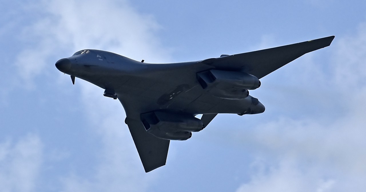 Pokaz siły, bombowce i myśliwce w akcji. USA i sojusznicy prężą muskuły