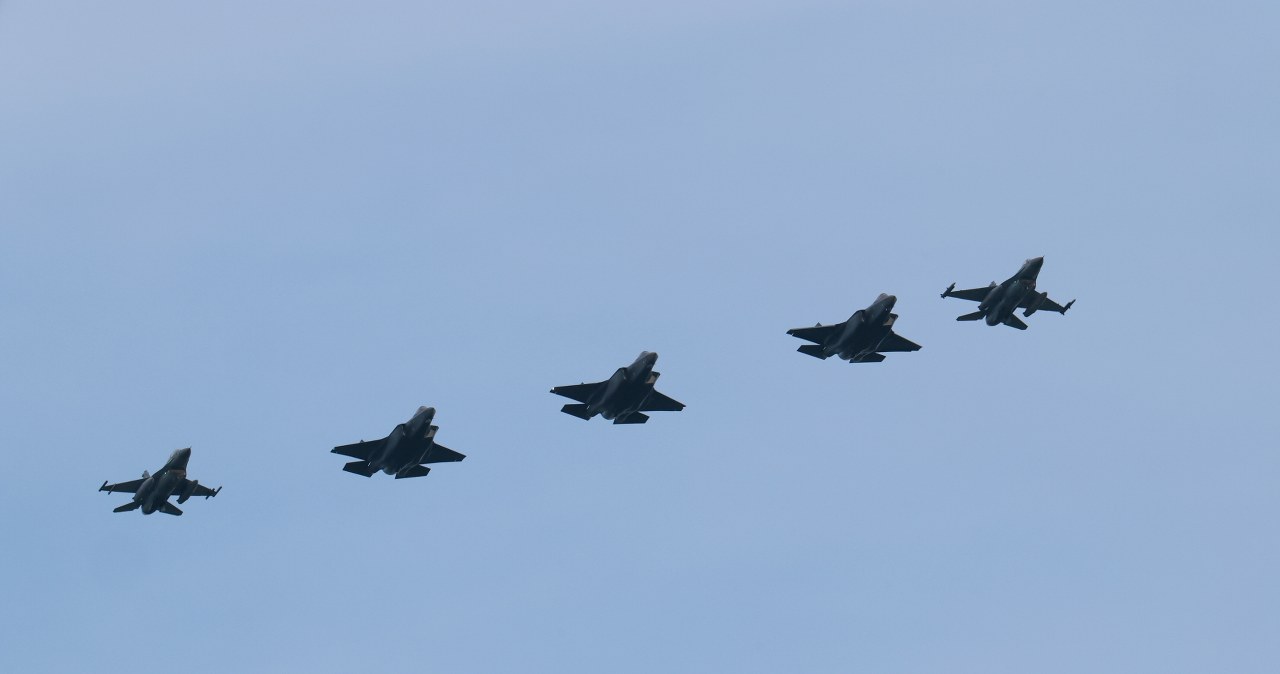 F-35 nad Polską! Pierwsze myśliwce piątej generacji już wylądowały
