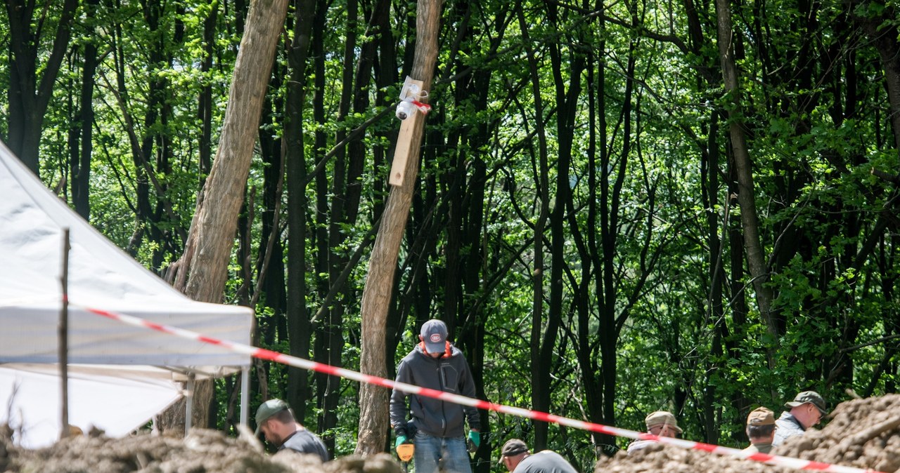 Ekshumacje w Puźnikach. Fałszywy dokument krąży po sieci