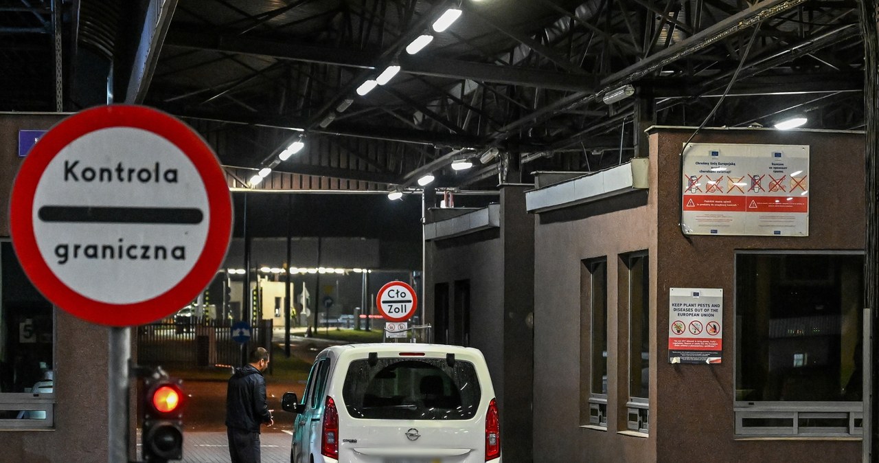 Celnicy wzmacniają obsady na granicy z Białorusią