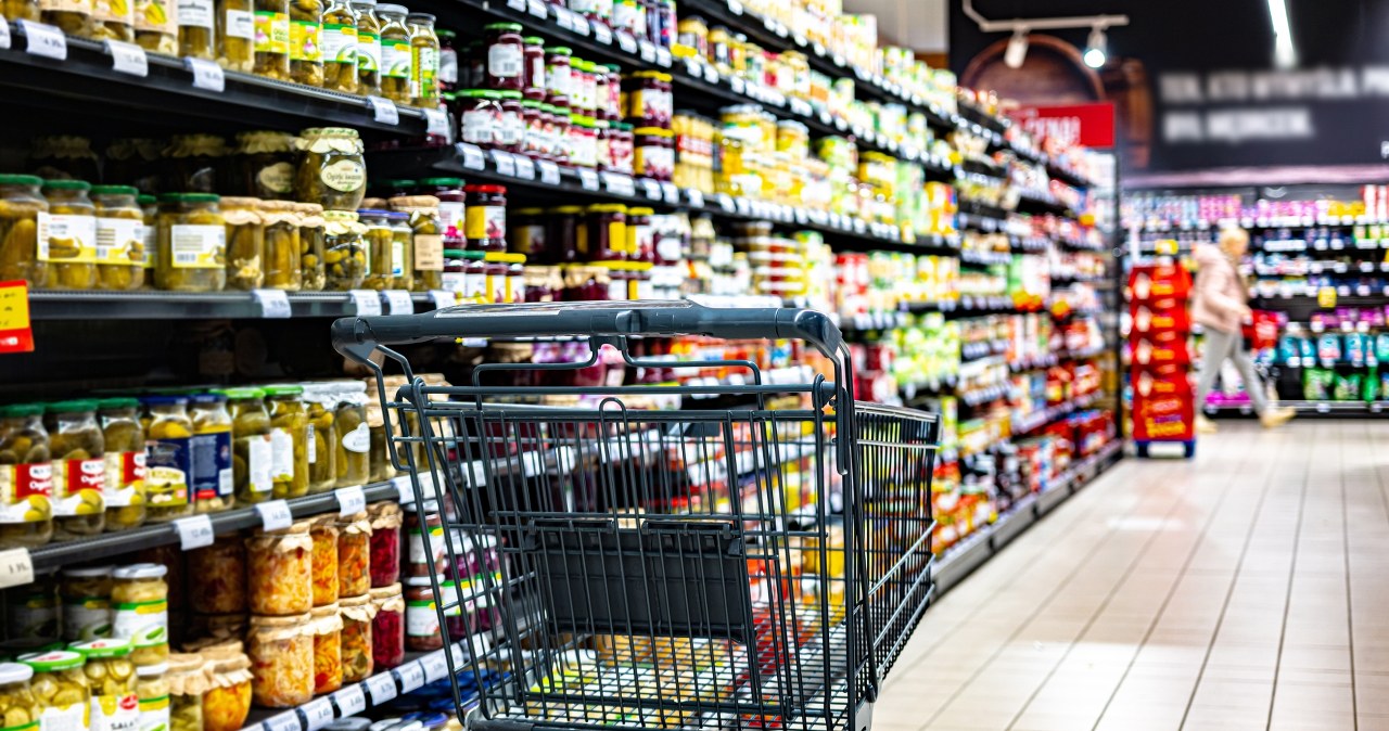 ​Kolejna sieć sklepów zniknie z Polski? Francuski gigant zmienia plany