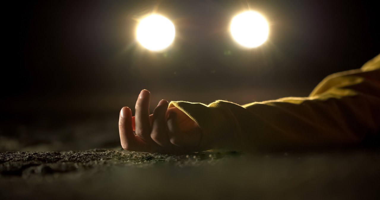 5 promili alkoholu, w dłoni kobiety podejrzane zawiniątka. Interwencja na dworcu