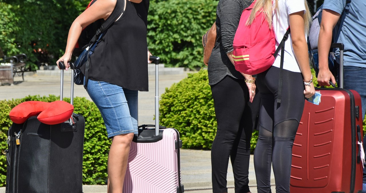 Polacy "igrają z losem". Pierwsze zgony po powrocie z tropików