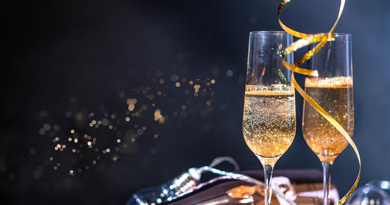 Kantor Warszawa w święta: godziny otwarcia, kolejki i rekomendacje