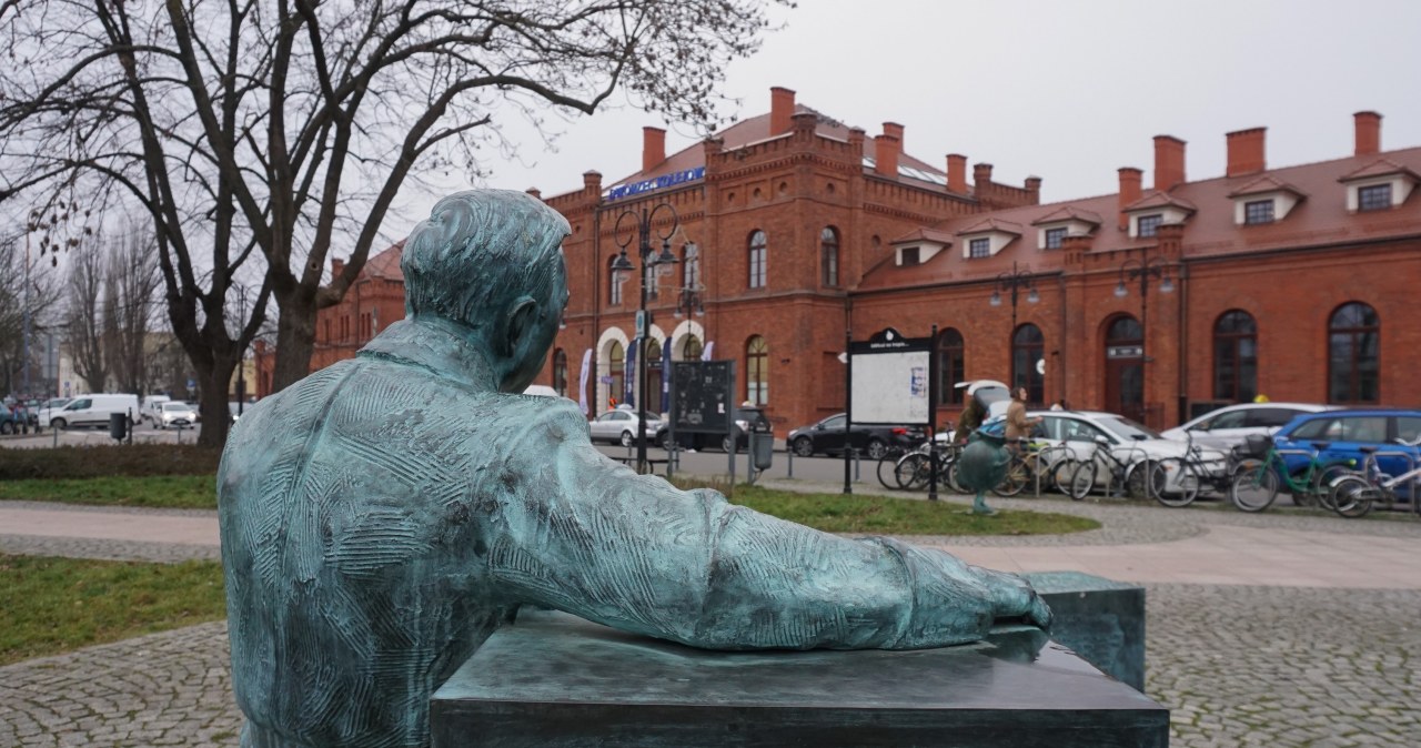Nowe życie dworca w Skierniewicach. "Połączenie przeszłości z teraźniejszością"