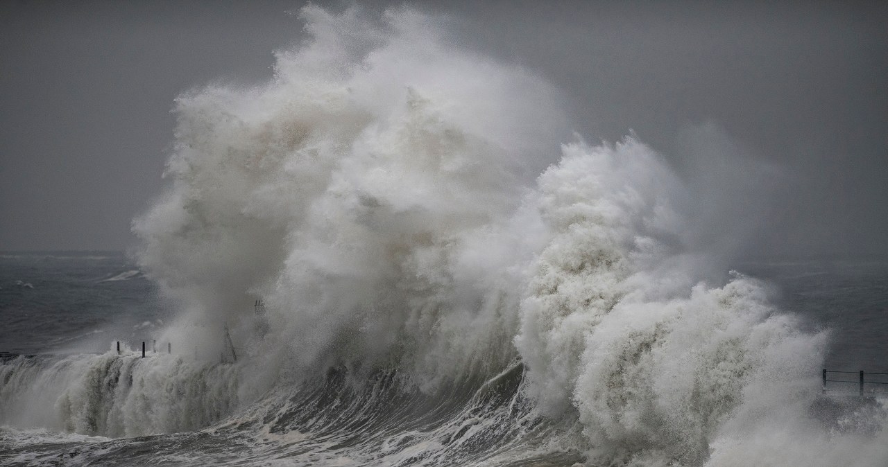 Marynarz wypadł za burtę, nadano sygnał "mayday". Akcja ratunkowa na Morzu Północnym