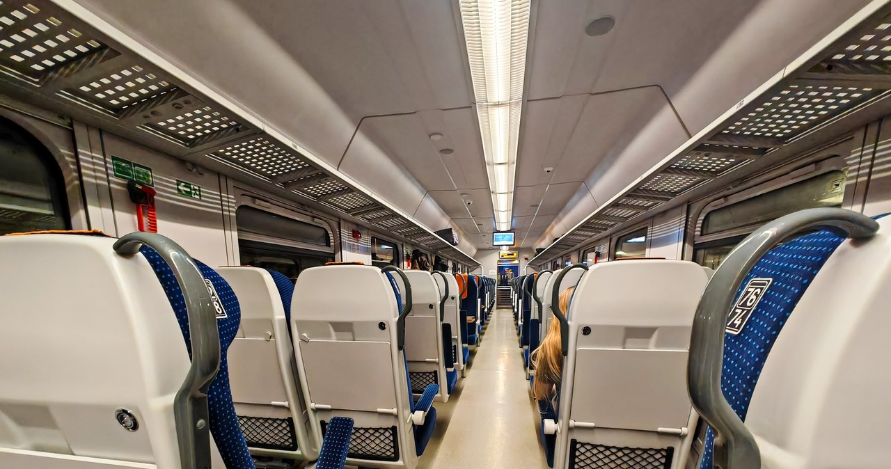 Piętrowe pociągi w Polsce. PKP Intercity wybrało ofertę