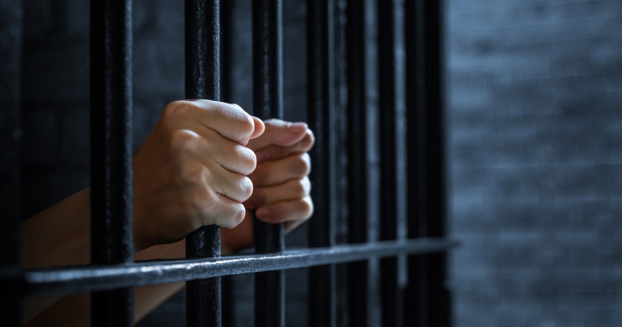 Został pobity, wezwał policję i... trafił do więzienia