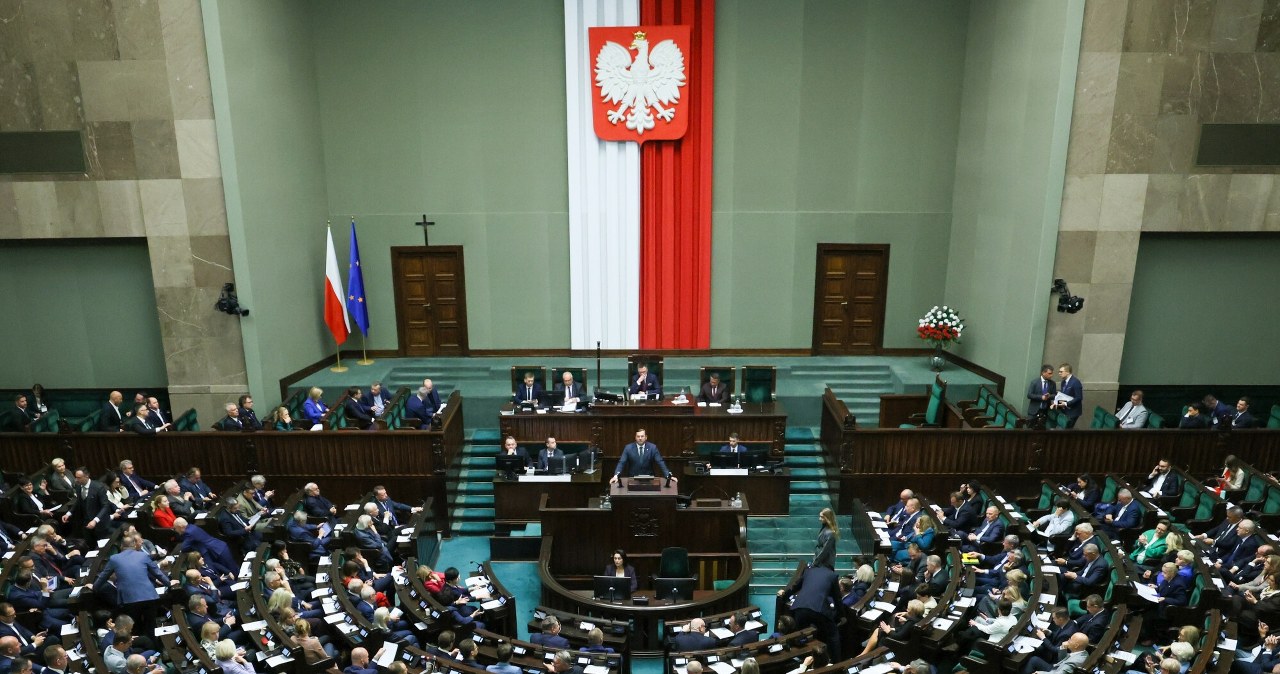 Początek końca? Posłowie zgłosili się do innej partii