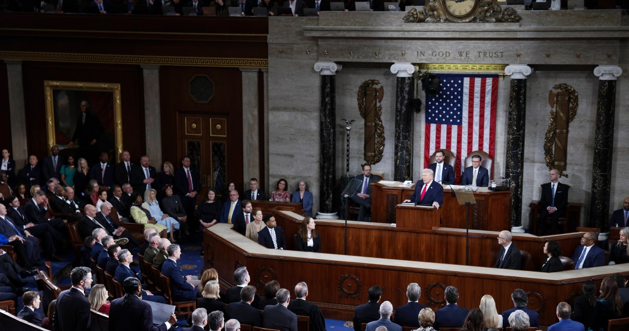 "Nielegalna wojna". 212 do 219, Izba Reprezentantów zdecydowała