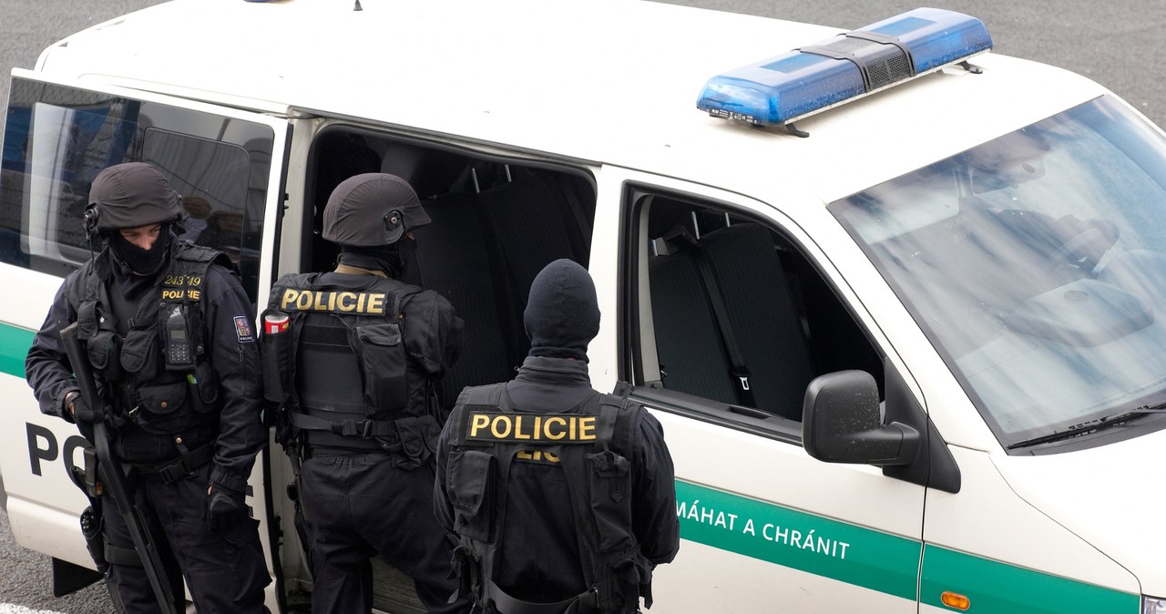 Nożownik zabił w sklepie dwie osoby. Tragedia w Czechach