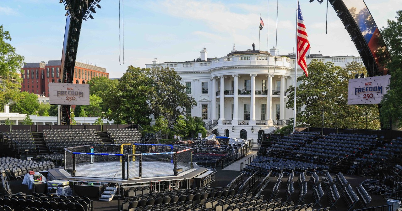Nawrocki na gali MMA u Trumpa. Decyzja sądu w ostatniej chwili