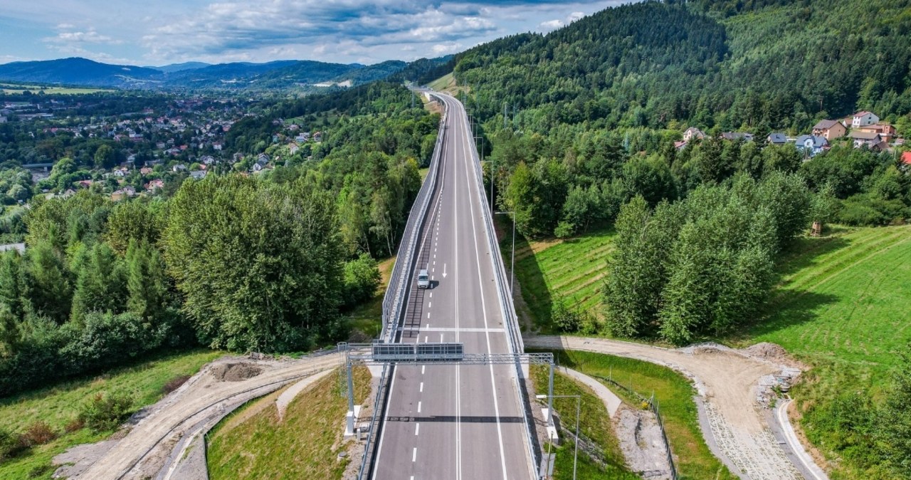 ​20 października kierowcy odetchną z ulgą. Ta droga zachwyca rozmachem