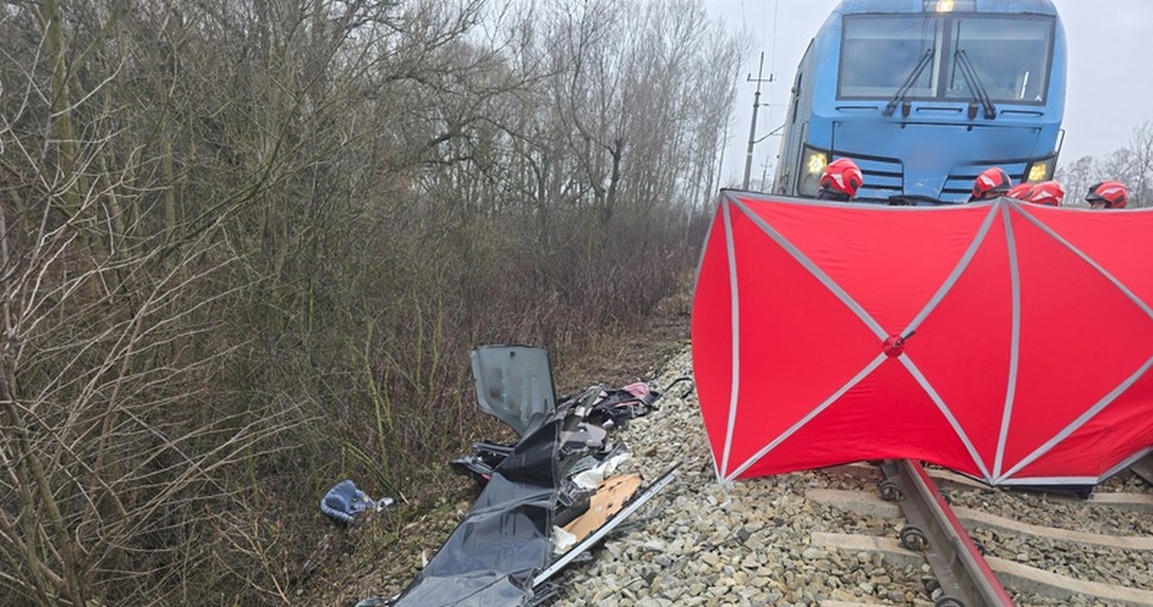 Iwona i Krystian zginęli pod kołami pociągu. Prokuratura sprawdza, czy zadziałała sygnalizacja