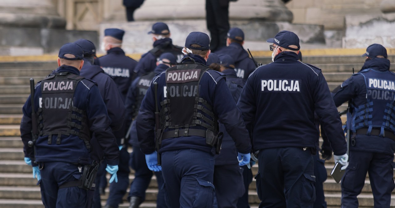 Warszawa: Podawali się za hydraulików i zabijali seniorki. Są zarzuty dla czterech osób