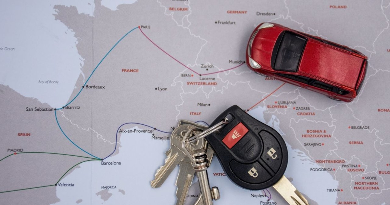 Podróż autem po Europie – co warto wiedzieć o ubezpieczeniach zagranicznych?