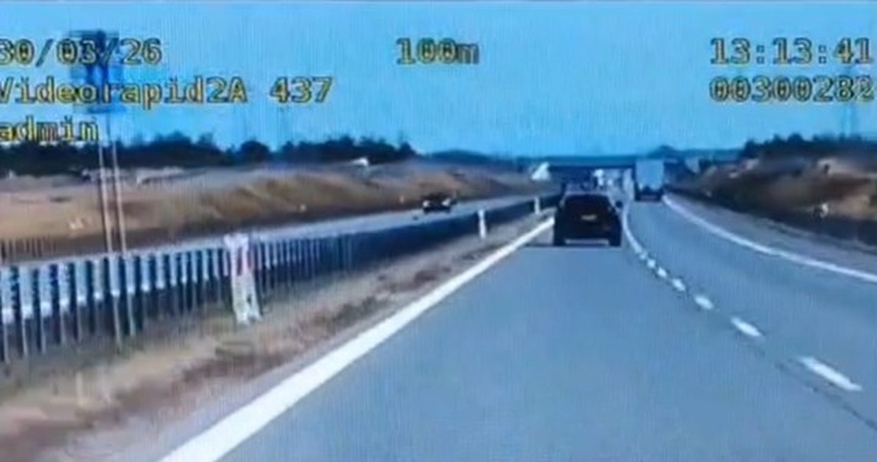 Jechał 213 km/h przy ograniczeniu do 120. Dostał mandat i punkty karne