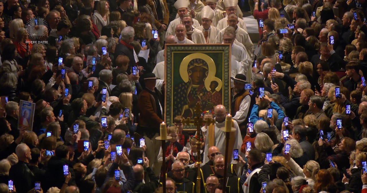 "Duchowy most do Polski" w Notre Dame. Wróciła kopia ikony z Częstochowy