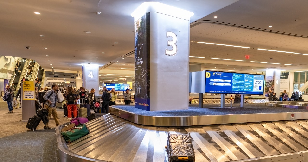 Amerykańskie lotniska redukują tysiące lotów dziennie. Co z polskimi liniami?