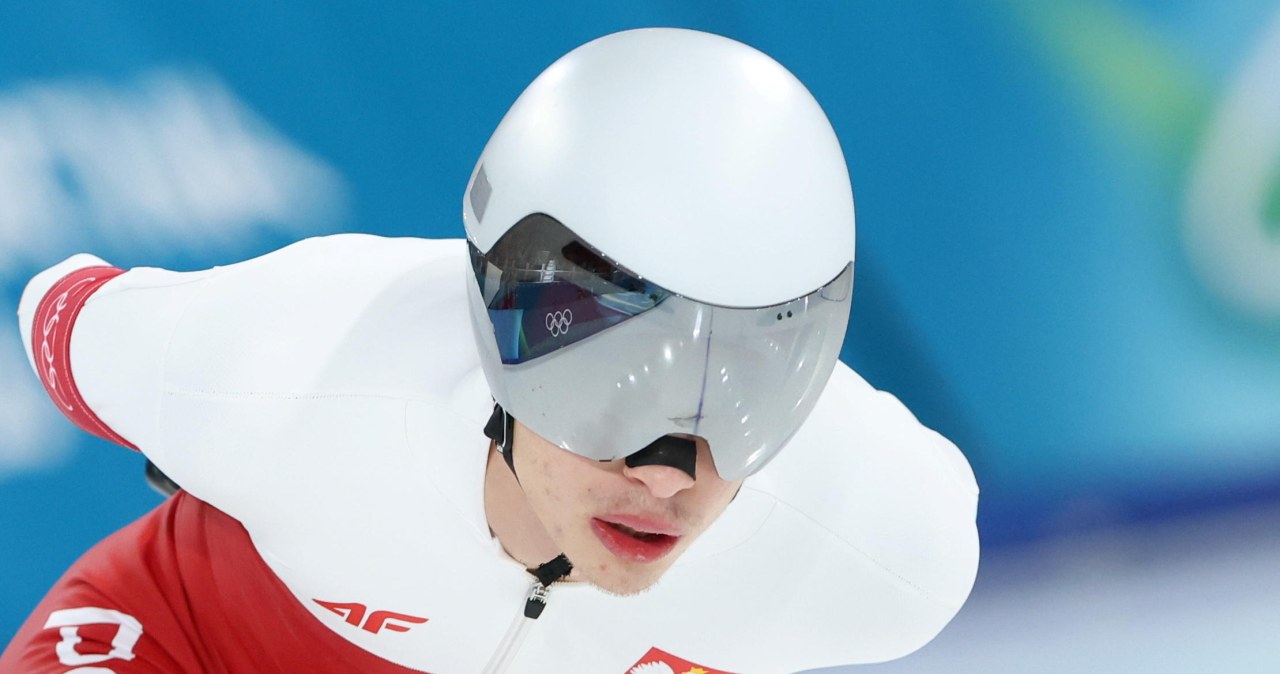 Władimir Semirunnij walczy o medal. Na półmetku jest tuż za podium