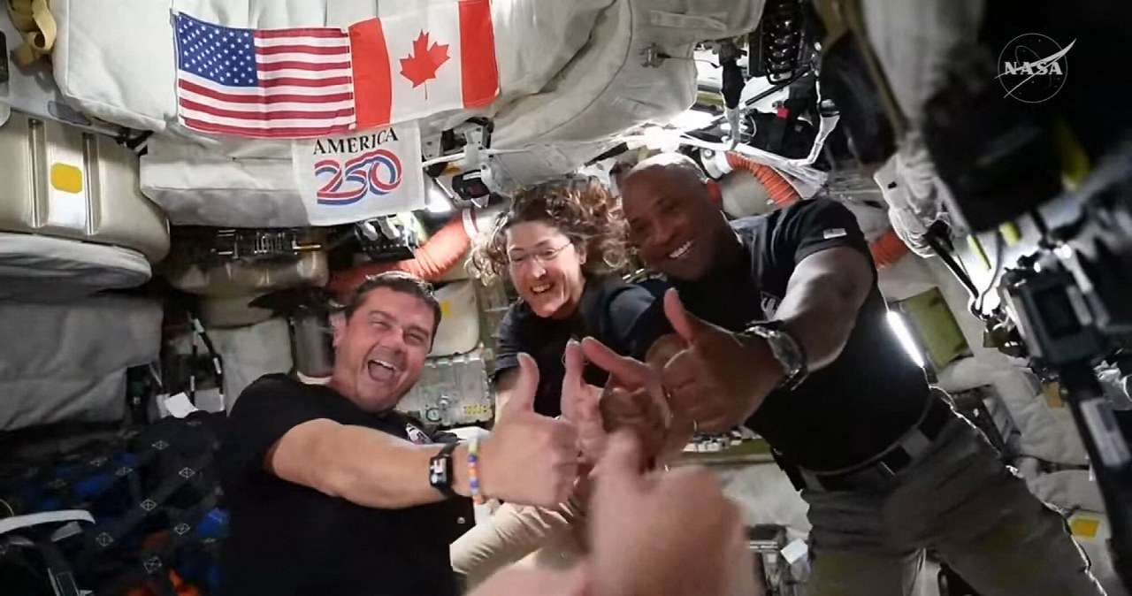 40 minut ciszy. Astronauci misji Artemis II po ciemnej stronie Księżyca