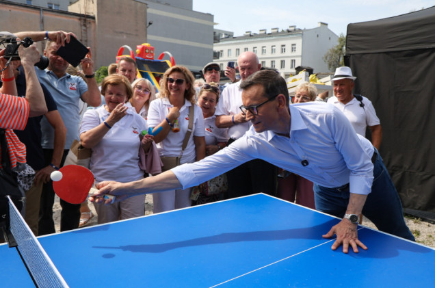 Grill z Morawieckim. Ping-pong, Odyseusz i mnóstwo polityki