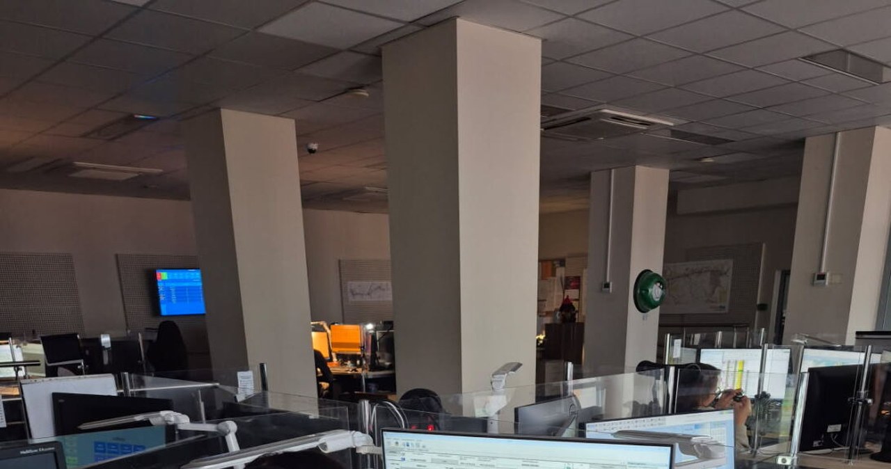 Fałszywe połączenia blokują linie alarmowe. Operatorzy przyznają: "To bardzo utrudnia pracę"