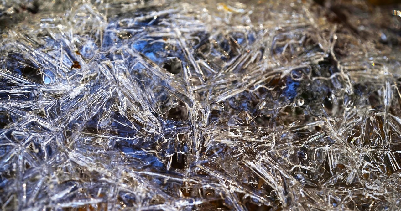 Lodowe dzieło sztuki w Karkonoszach. Zdjęcia robią wrażenie!