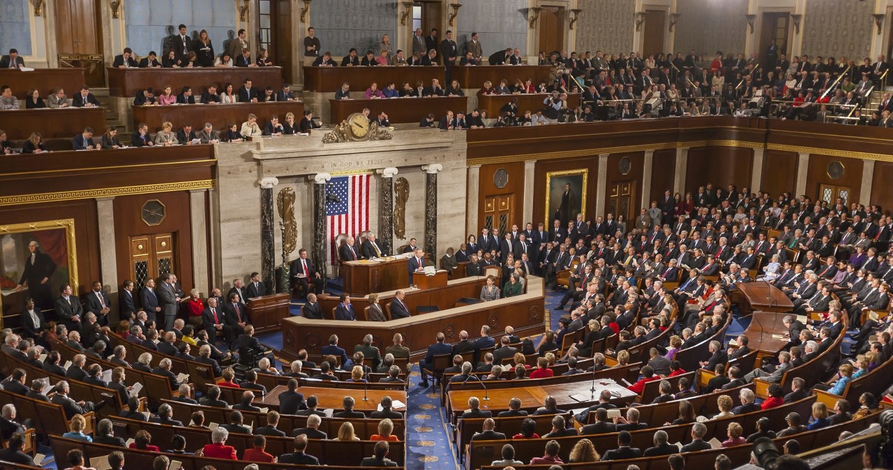 Ostre słowa w USA. "Prosimy partnerów z NATO, żeby się podpalili i skoczyli z klifu"