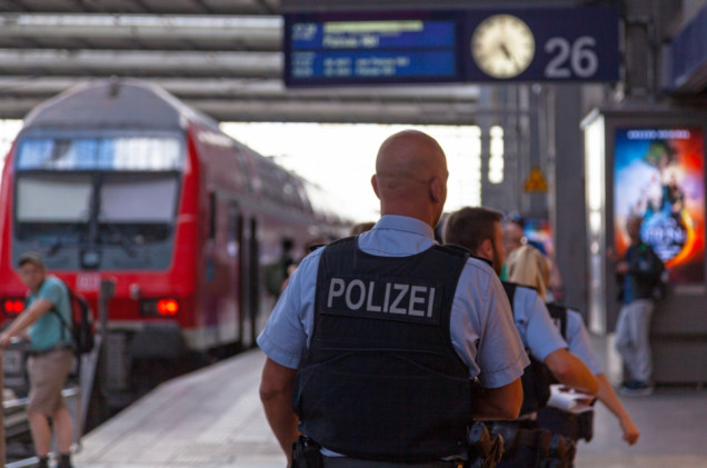 Nikt nie udzielił pomocy kobiecie leżącej na torach. Tragedia nad Bałtykiem