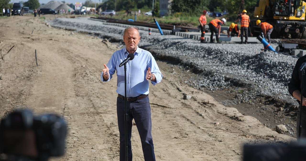 Pociągi wracają do Łomży. Premier ujawnił datę