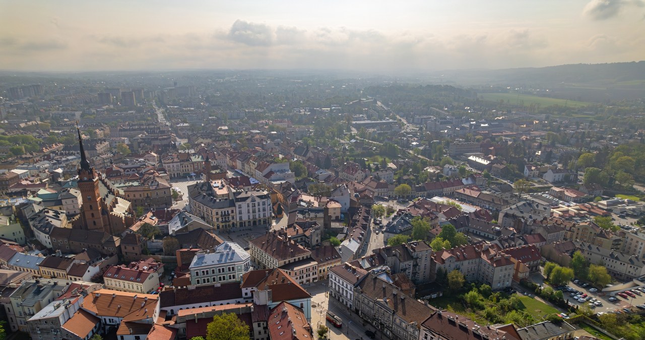 Nie Kraków, nie Warszawa. Oto najbardziej niedoceniane miasta w Polsce według AI