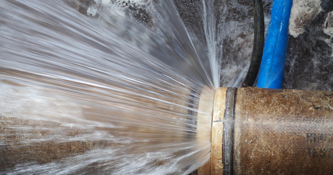 Wody nie ma również w klasztorze. Poważna awaria w Warszawie