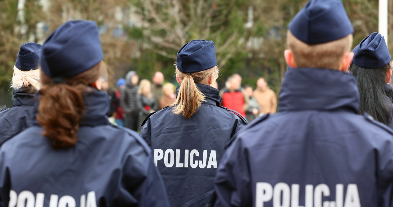 Napaść na policjantkę w komisariacie. Kobieta z obrażeniami głowy