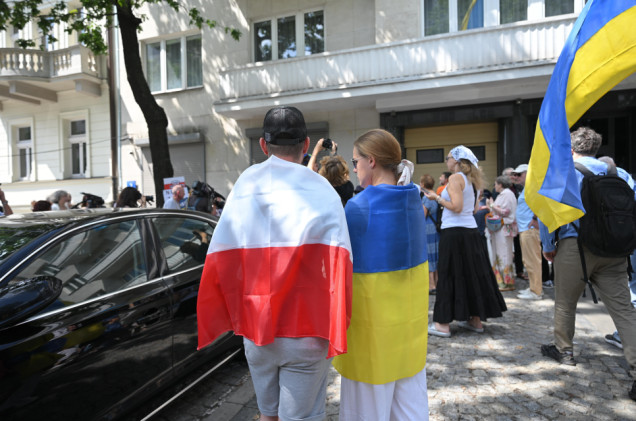 Jaki stosunek mają Polacy do Ukrainy i Ukraińców? Sondaż pokazuje podziały