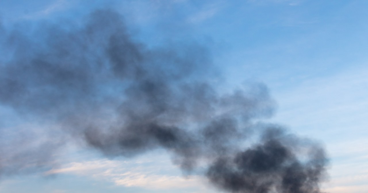 ​Pożar sortowni odpadów na Podkarpaciu. Mieszkańcy dostali alert RCB