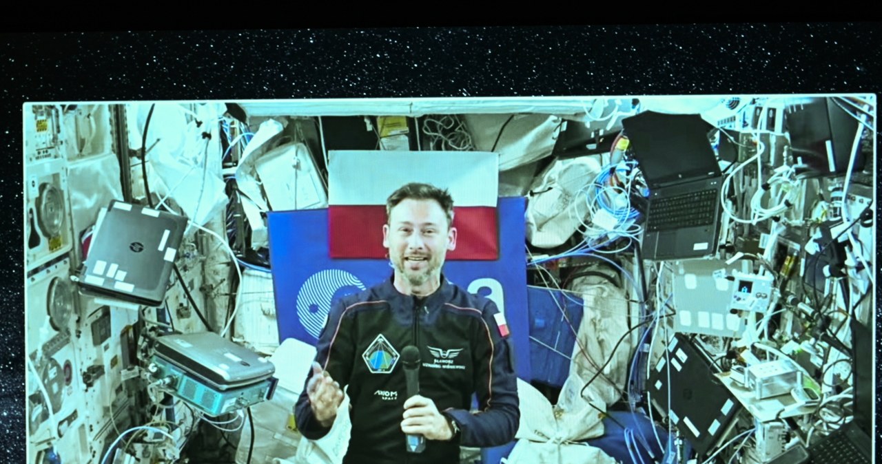 Sławosz Uznański-Wiśniewski łączy się z Rzeszowem [TRANSMISJA LIVE]