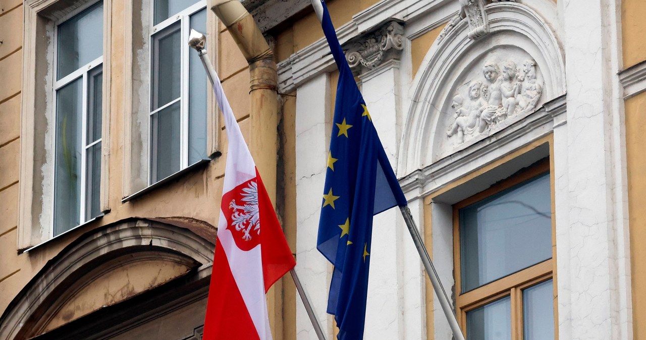 Konsulat w Petersburgu zlikwidowany. Zdjęta flaga Polski