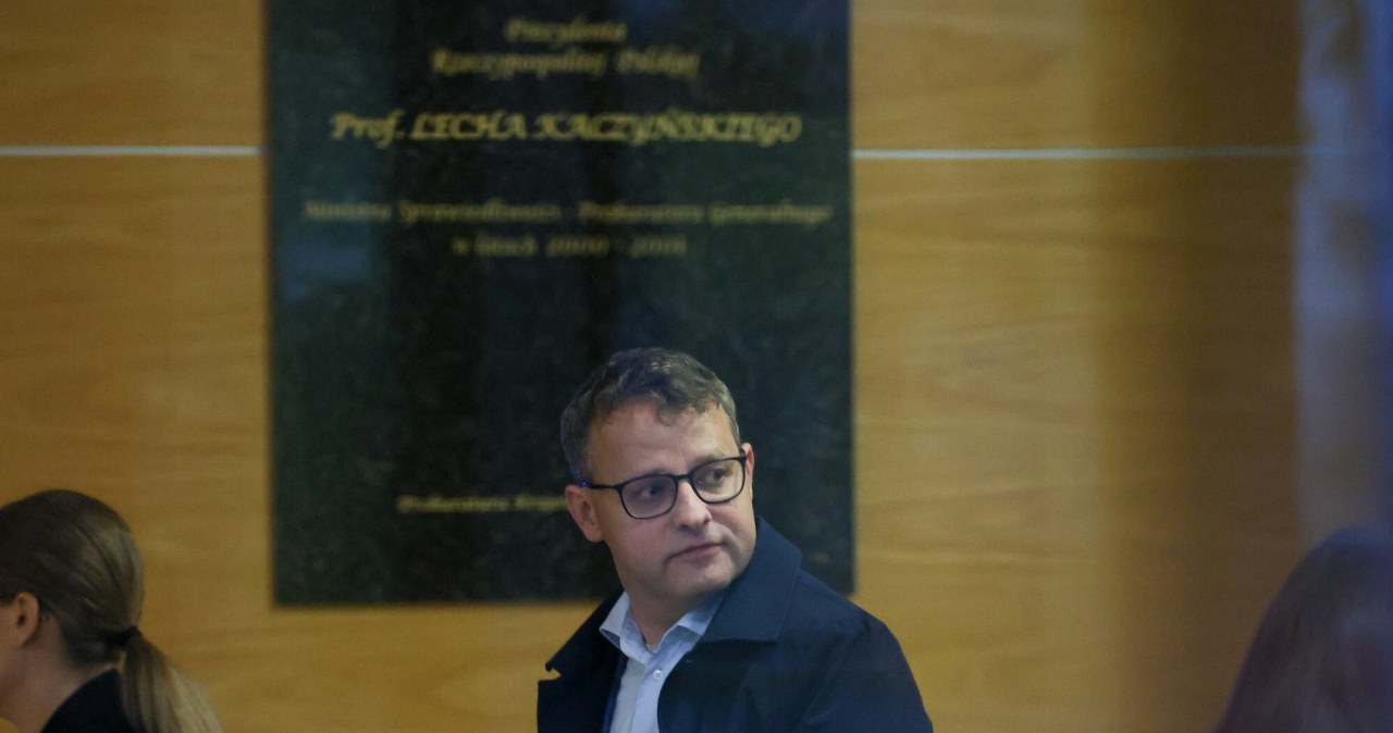 Kaskada wniosków o wyłączanie sędziów w sprawie Marcina Romanowskiego