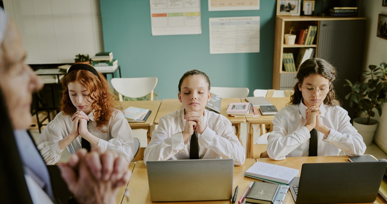 ​PiS i Konfederacja chcą powrotu obowiązkowej religii do szkół