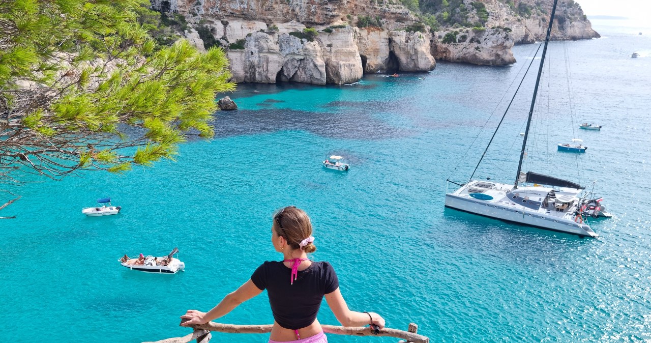 To jedna z najpiękniejszych wysp Balearów. Z Warszawy dolecisz tam w 3 godziny