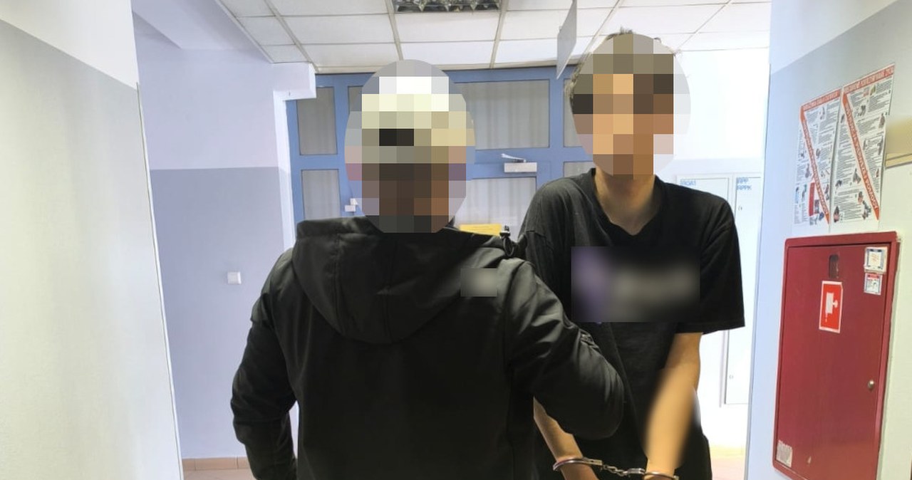 Grozili mu maczetą i kazali klęknąć. Brutalny napad w Warszawie