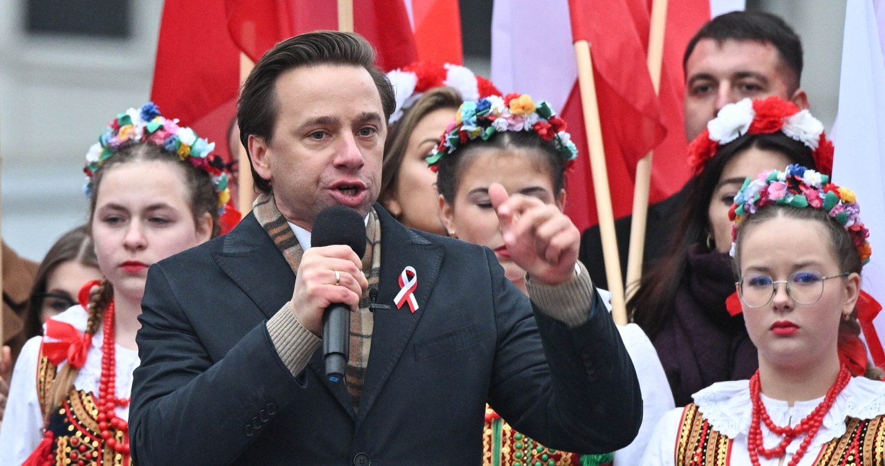 Bosak sprowokował posłanki. Pokazał plakat z Marszu Niepodległości