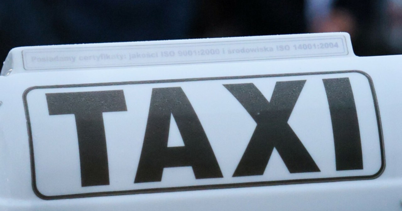 Zasnął w taksówce na środku ulicy. W bagażniku groźny narkotyk