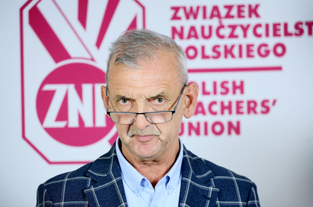 „Skandaliczne podejście”. Szef ZNP ostro o rządzących, nauczyciele będą protestować