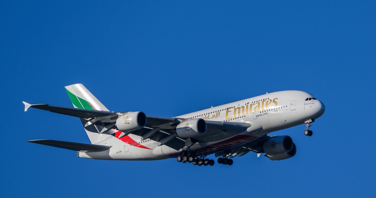 48 samolotów na godzinę. ZEA otworzyła korytarze powietrzne