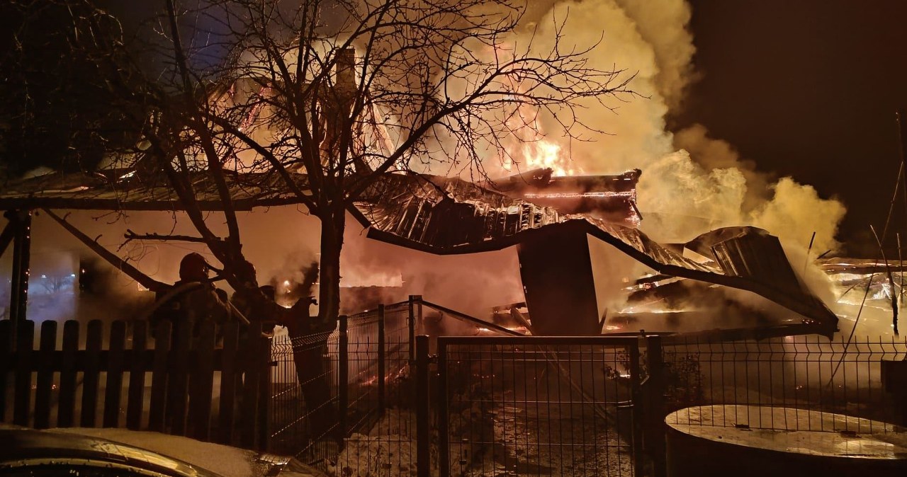 Tragiczny pożar w woj. podlaskim. Nie żyje kobieta i dziecko