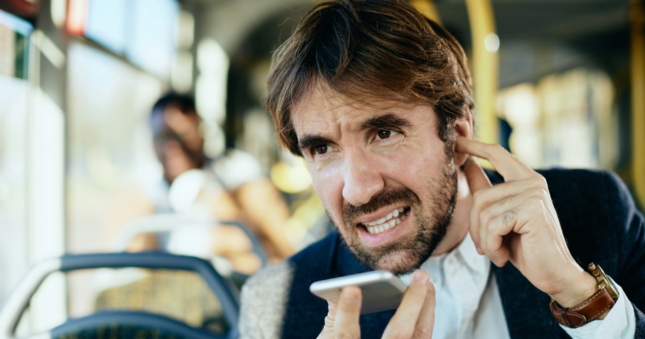 Koniec z takim używaniem telefonu w komunikacji miejskiej? Projekt gotowy