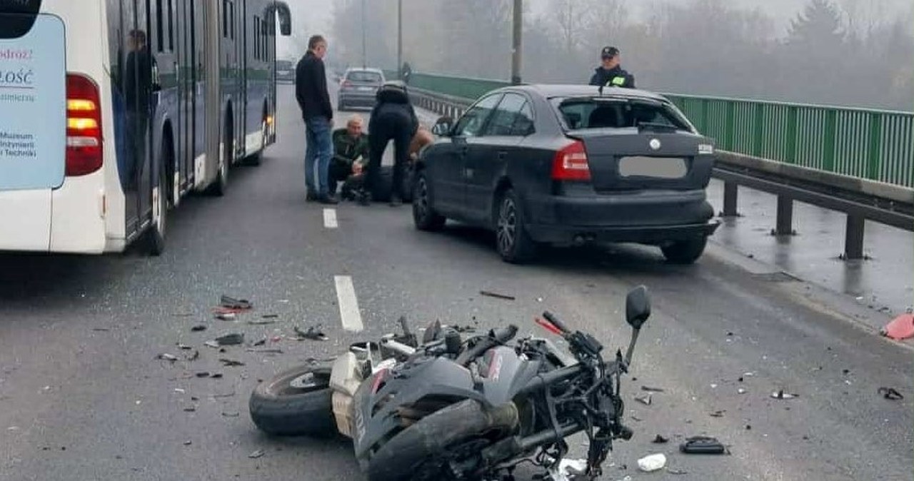 "Wystrzelił w powietrze". Groźny wypadek motocyklisty